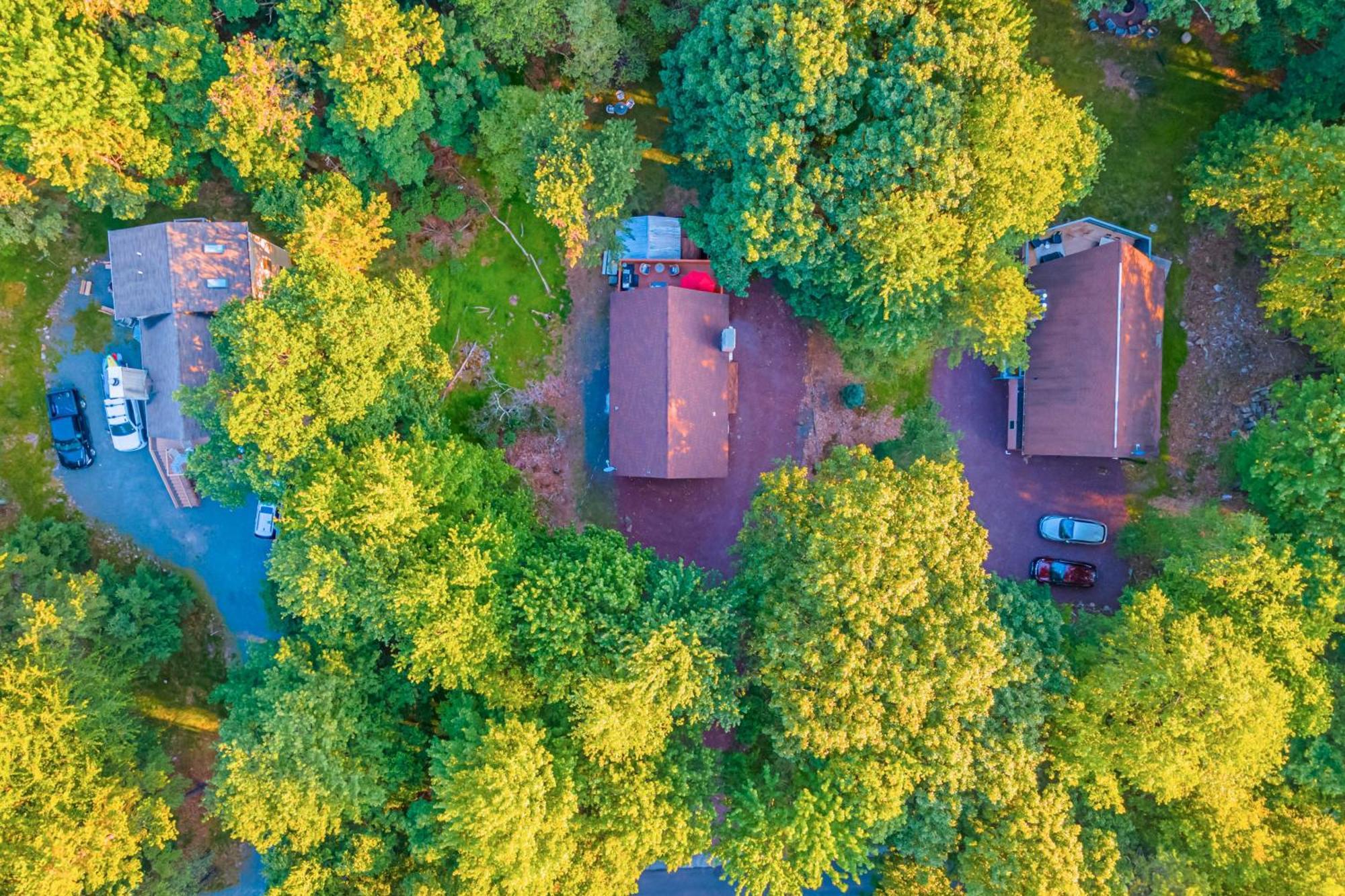Poconos Ski Retreat With Sauna, Hot Tub, And Game Room Лейк-Гармоні Екстер'єр фото